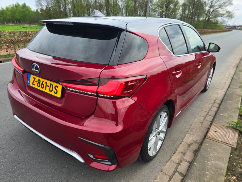 CT200h Rear APR2024 Small.jpg