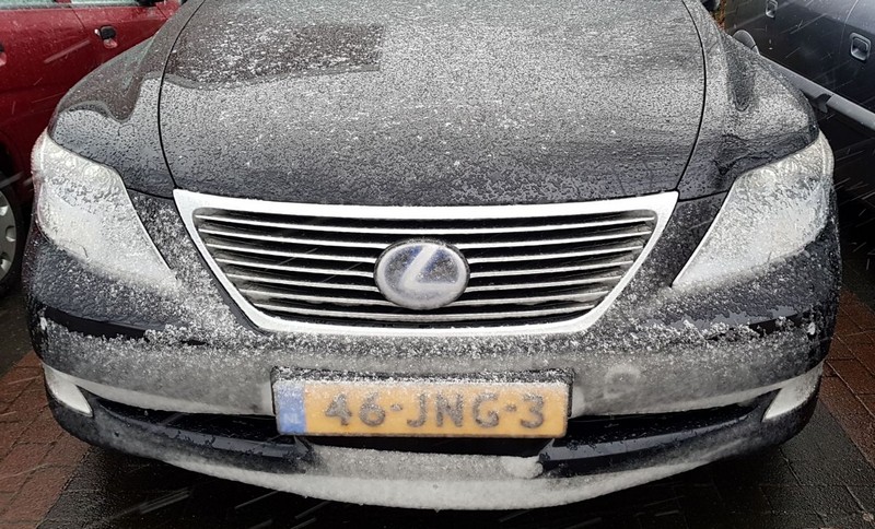 front sneeuw.jpg