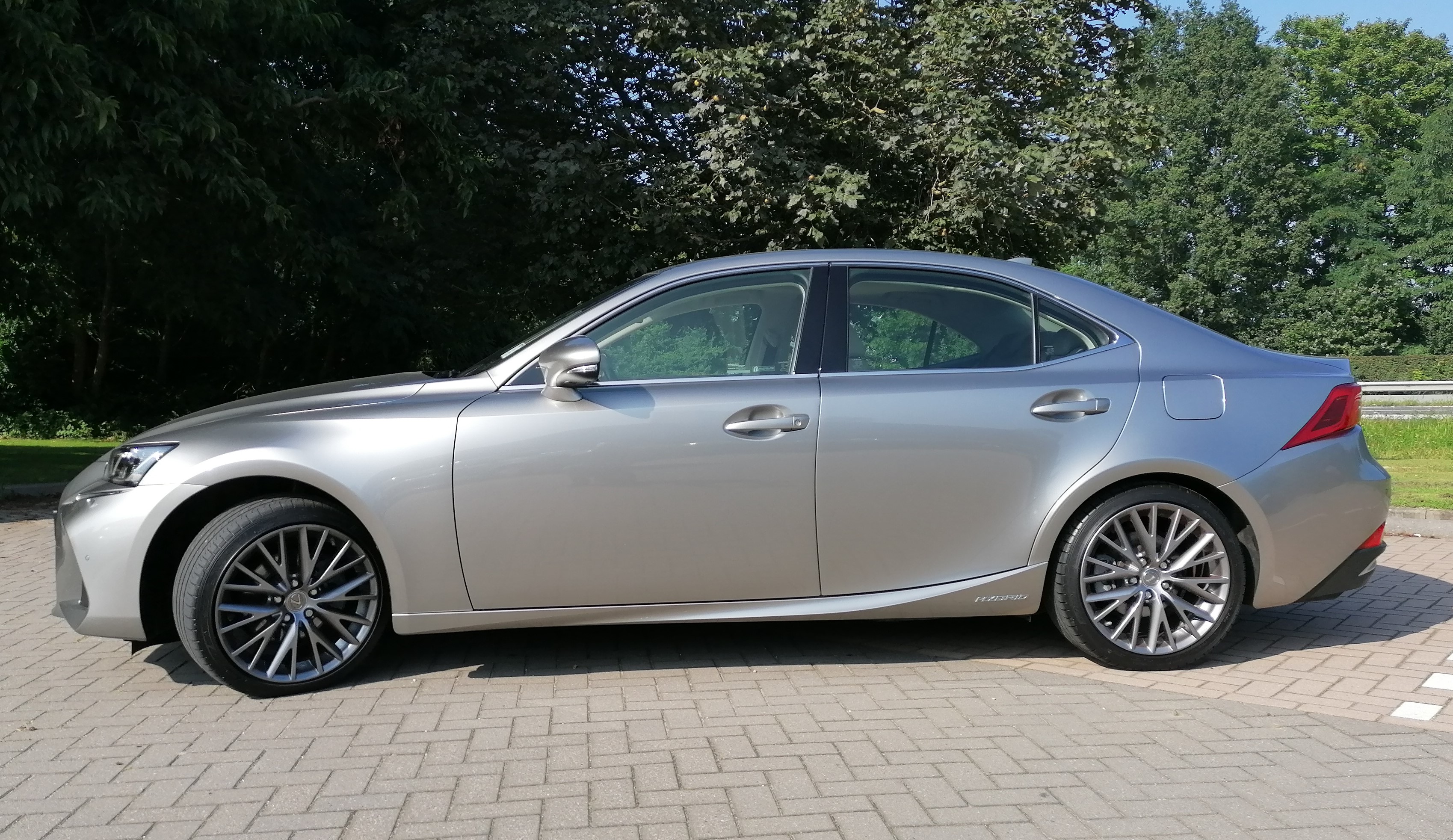 IMG_LEXUS_01.jpg