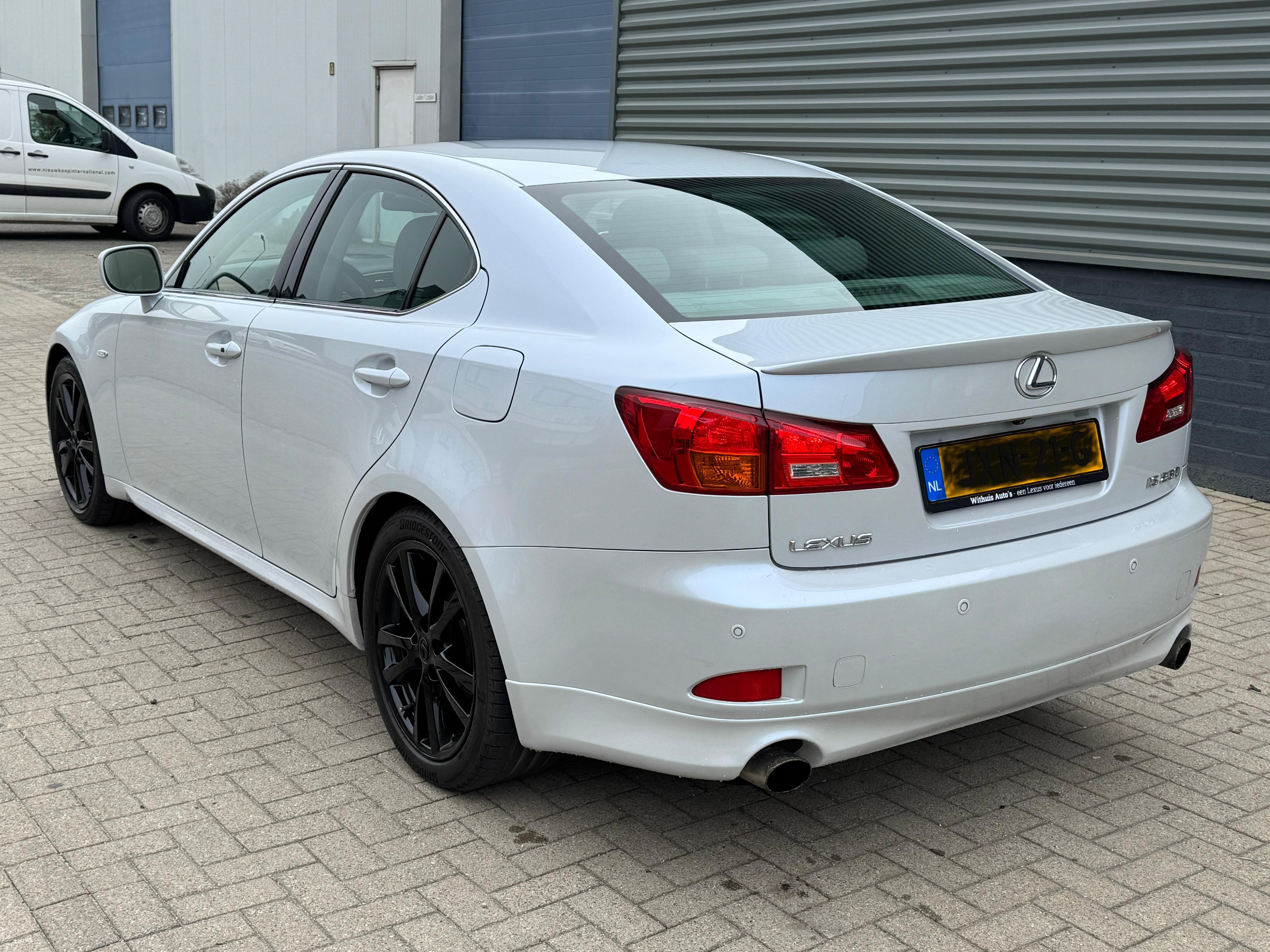 IS 250 achterkant.jpg