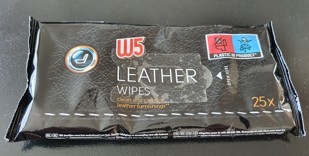 Leather wipes.jpg