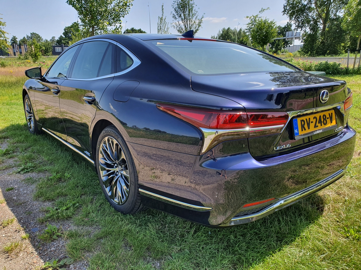 LS 500h 4.jpg LS 500h 4.jpg