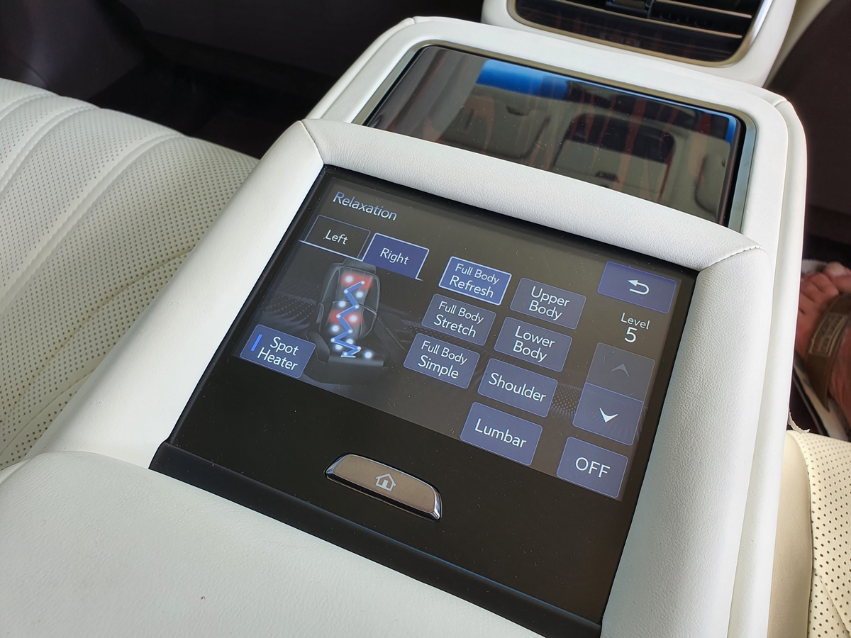 LS 500h 8.jpg LS 500h 8.jpg