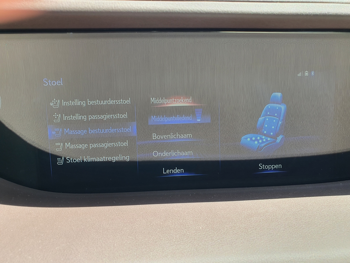 LS 500h 9.jpg LS 500h 9.jpg
