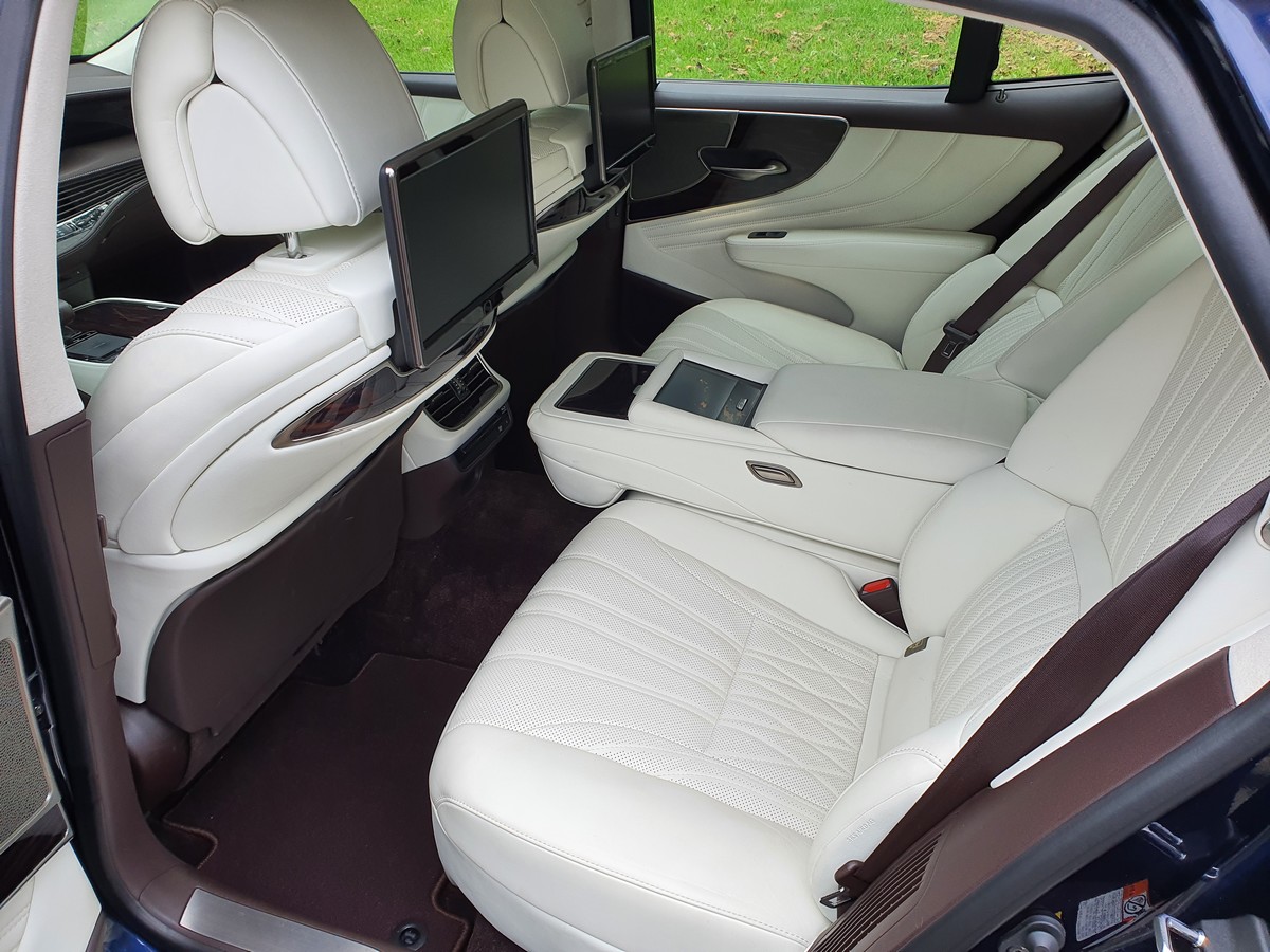 Ottomanstoelen.jpg Ottomanstoelen.jpg