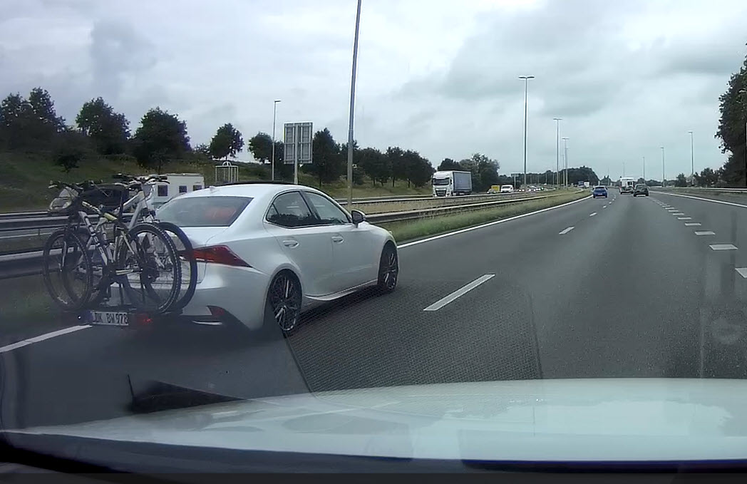 witte Lexus A50.jpg