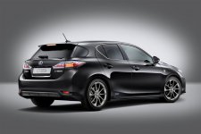 Lexus_CT_200_H_F_Sport_02.jpg