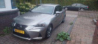 lexus.jpg