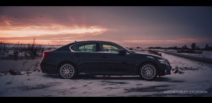 Lexus geparkeerd Tjeukemeer sneeuw zonsondergang 1 2 (1 of 1LF).jpg