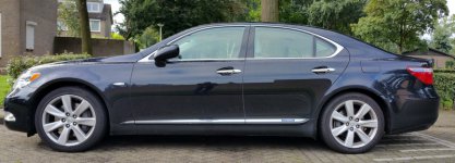 LS600h hoogte.jpg