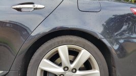 LS600h hoogte wielen.jpg
